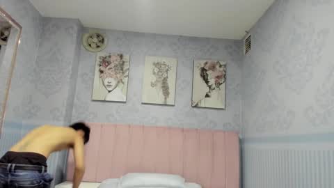 Adam online show from December 5, 10:50 am