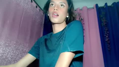 Snapshot of cyd_twink chatting on September 18, 11:48 am cyd_twink online show from September 18, 11:48 am