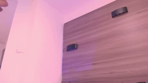         online show from February 27, 6:41 am