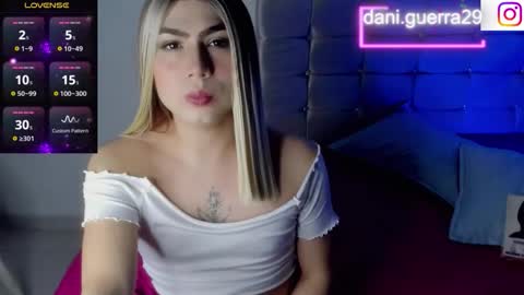 dani online show from December 3, 5:23 am