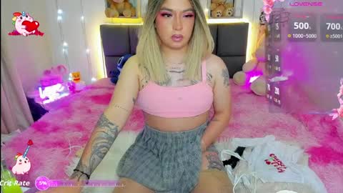 dannia_13 online show from April 7, 4:57 am