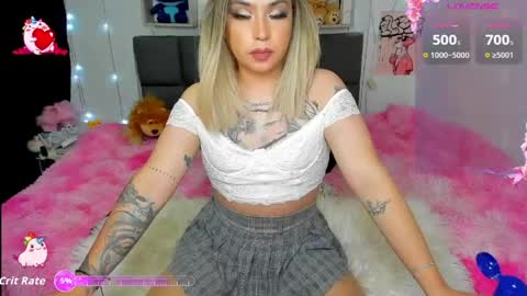 dannia_13 online show from April 18, 7:18 pm
