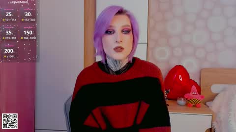 Darlene  Help me get 20 thumbs up 33  online show from March 6, 4:48 am