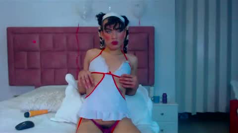 dayannaxxo online show from March 4, 2:06 am