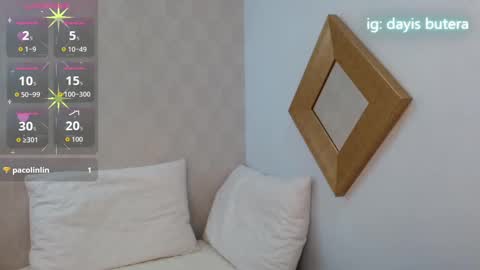 Snapshot of dayis_butera chatting on October 8, 2:18 pm Dayanna online show from October 8, 2:18 pm