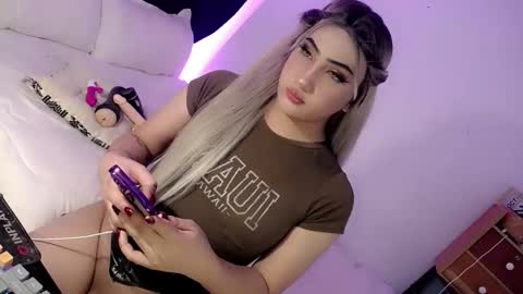 Chesca online show from October 25, 9:04 am