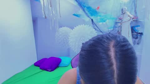 DEMI online show from November 3, 1:32 pm