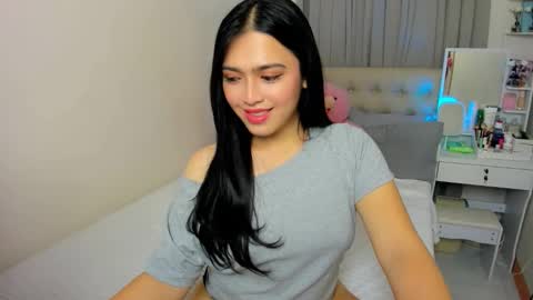 Demi online show from March 10, 6:39 am