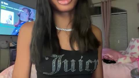 Dolly online show from April 25, 3:10 am