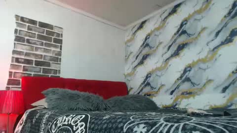 Snapshot of diani123 chatting on October 15, 7:25 pm diani123 online show from October 15, 7:25 pm