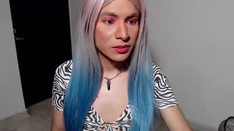 dirtydanezka online show from November 21, 4:35 am