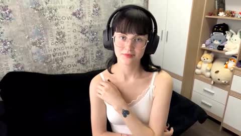 Annie PVT IS OPEN online show from September 11, 12:24 pm