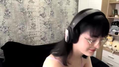 Annie PVT IS OPEN online show from September 18, 12:10 pm