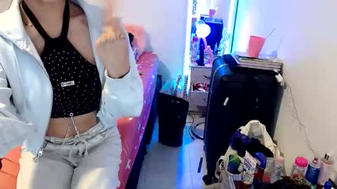 Catherine XXX online show from February 16, 10:51 pm