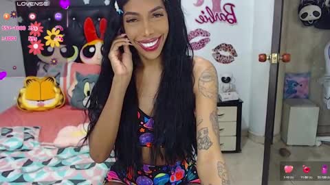 Nicolle online show from January 29, 1:48 am