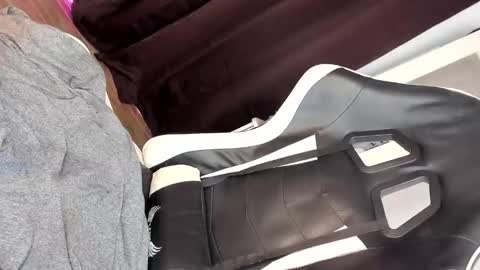 Ysabel online show from February 10, 12:39 pm