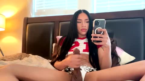 Dynasty online show from April 18, 7:58 pm