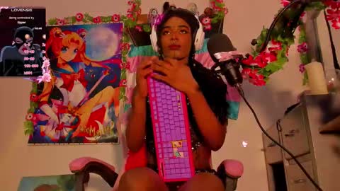 Snapshot of effy_marinn chatting on October 8, 1:01 pm effy_marinn online show from October 8, 1:01 pm