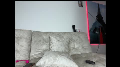 elalux777 online show from October 1, 1:06 am