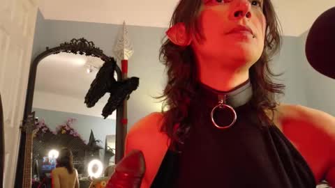 Elf Flavoured online show from December 4, 8:35 pm