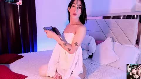 Emely Rous online show from April 14, 6:35 pm