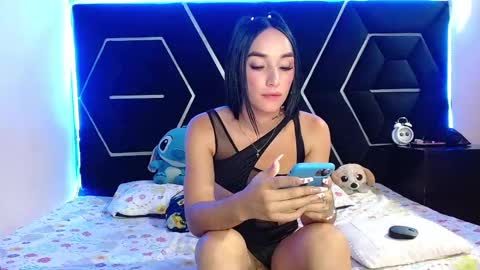 Snapshot of emillystonex chatting on January 28, 4:52 pm emillystonex online show from January 28, 4:52 pm