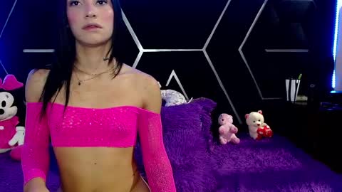 Snapshot of emillystonex chatting on March 2, 1:53 pm emillystonex online show from March 2, 1:53 pm