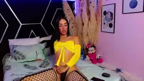 Snapshot of emillystonex chatting on September 18, 7:19 pm emillystonex online show from September 18, 7:19 pm