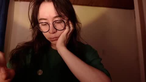 emily_pearl_ online show from January 27, 12:16 pm