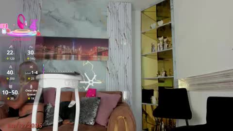 Emma online show from December 4, 1:48 pm