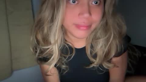 YourDreamGirl Emma  online show from March 6, 9:47 am