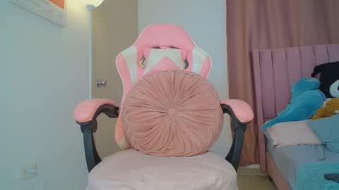 emmily online show from January 31, 9:02 pm