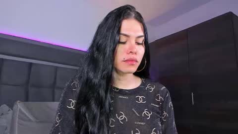 Emmily Santibaez online show from March 7, 1:17 pm