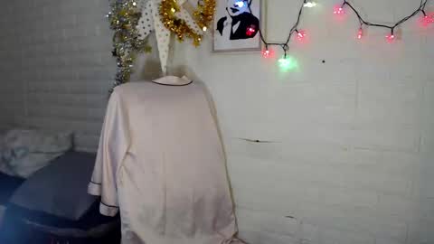 ivana online show from December 10, 5:55 pm