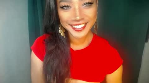 erika_madrigal online show from November 15, 11:25 pm