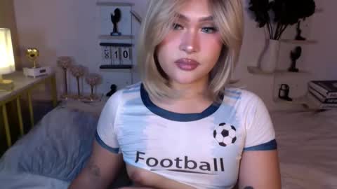 Snapshot of eva_mazikeen69 chatting on October 10, 10:11 pm Queen Eva Mazikeen online show from October 10, 10:11 pm