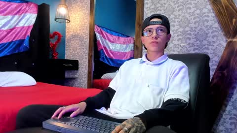 Evan Smitt online show from January 7, 2:54 am