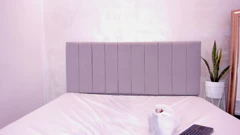 felicia_whitee online show from October 30, 2:49 pm