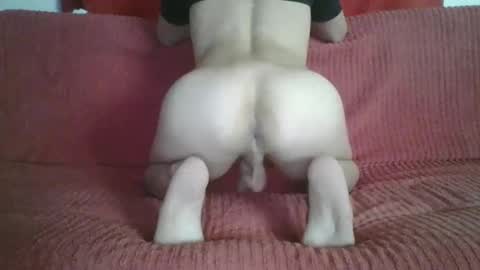 Snapshot of femboyhot28 chatting on September 19, 9:37 am femboyhot28 online show from September 19, 9:37 am