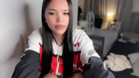 Sandy online show from March 2, 1:33 am