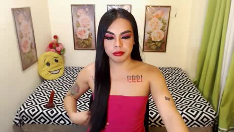 CALL ME AMANDA online show from December 4, 5:49 pm