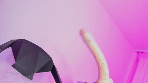 francesca online show from March 27, 6:09 pm