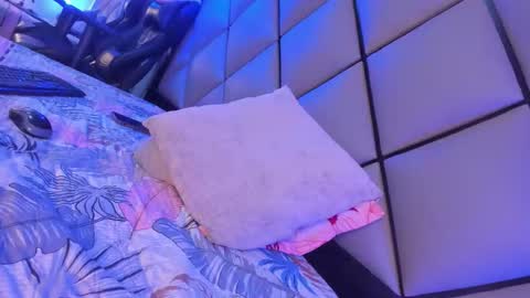 Georgina  online show from February 6, 1:17 pm