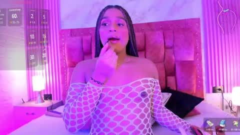 goldilockss15 online show from September 17, 2:49 am