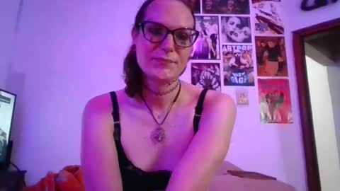 Gore Star  online show from January 17, 11:22 pm