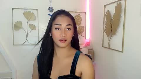 gorgeous_niicole online show from October 28, 1:09 pm