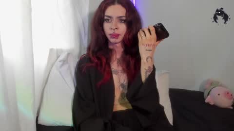 Snapshot of goth_ru chatting on January 2, 7:51 pm Russ online show from January 2, 7:51 pm