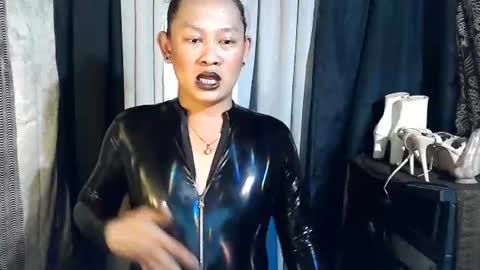 graycum69 online show from March 12, 7:46 am