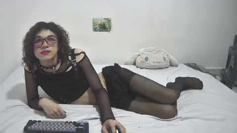 Heliauwu online show from January 29, 12:01 am