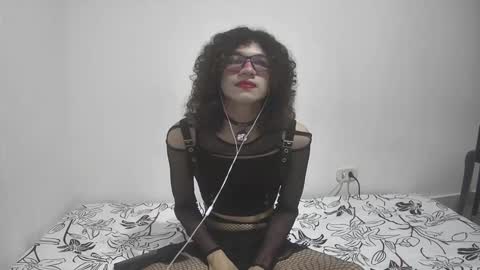 Heliauwu online show from February 5, 12:10 am